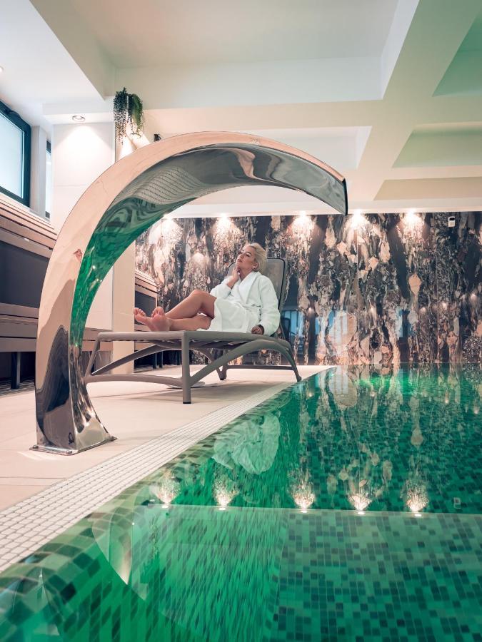 מיירקורה-צ'וק Hotel Fenyo מראה חיצוני תמונה